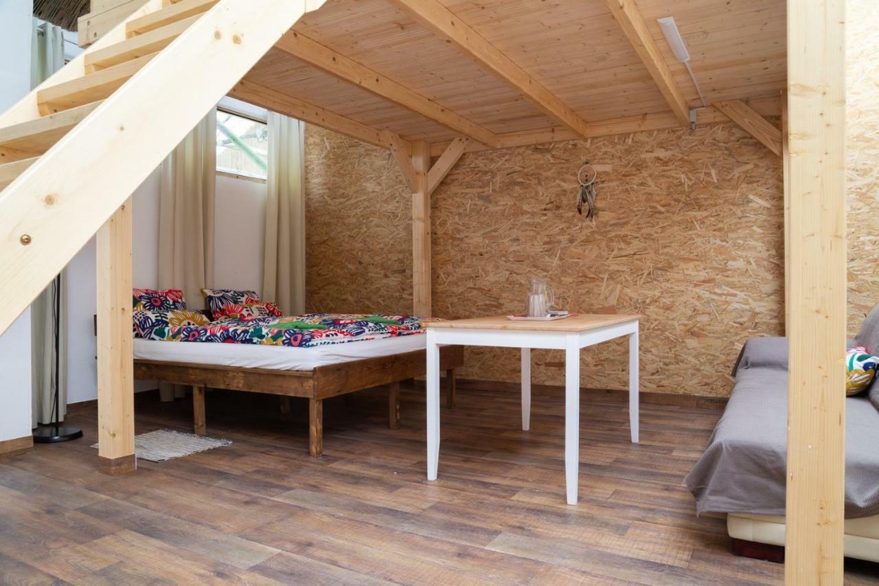 Penzión pre hostí Rastlinky.sk Greenhouse Guestrooms *